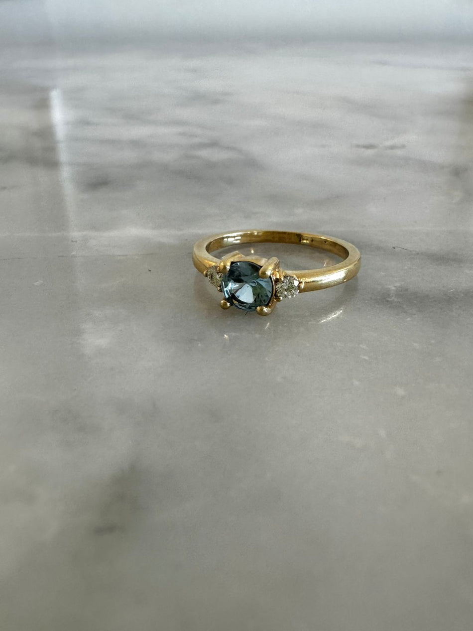 Anillo Topacio & Diamantes