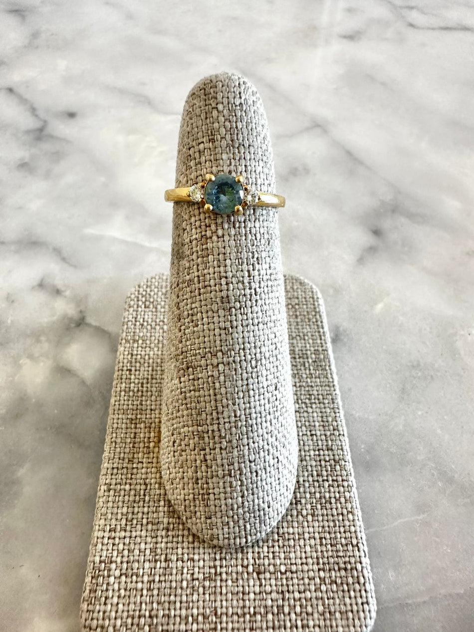 Anillo Topacio & Diamantes