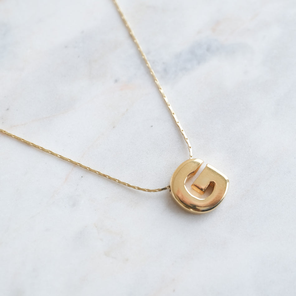Collar Golden Letter