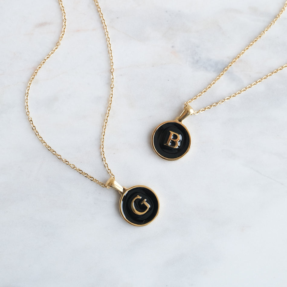 Collar Black Letter
