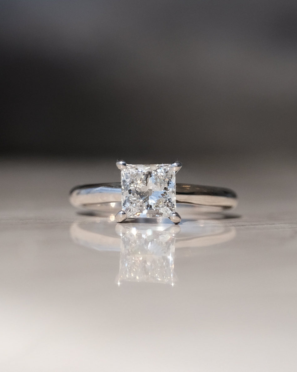 Anillo de Compromiso Corte Princesa