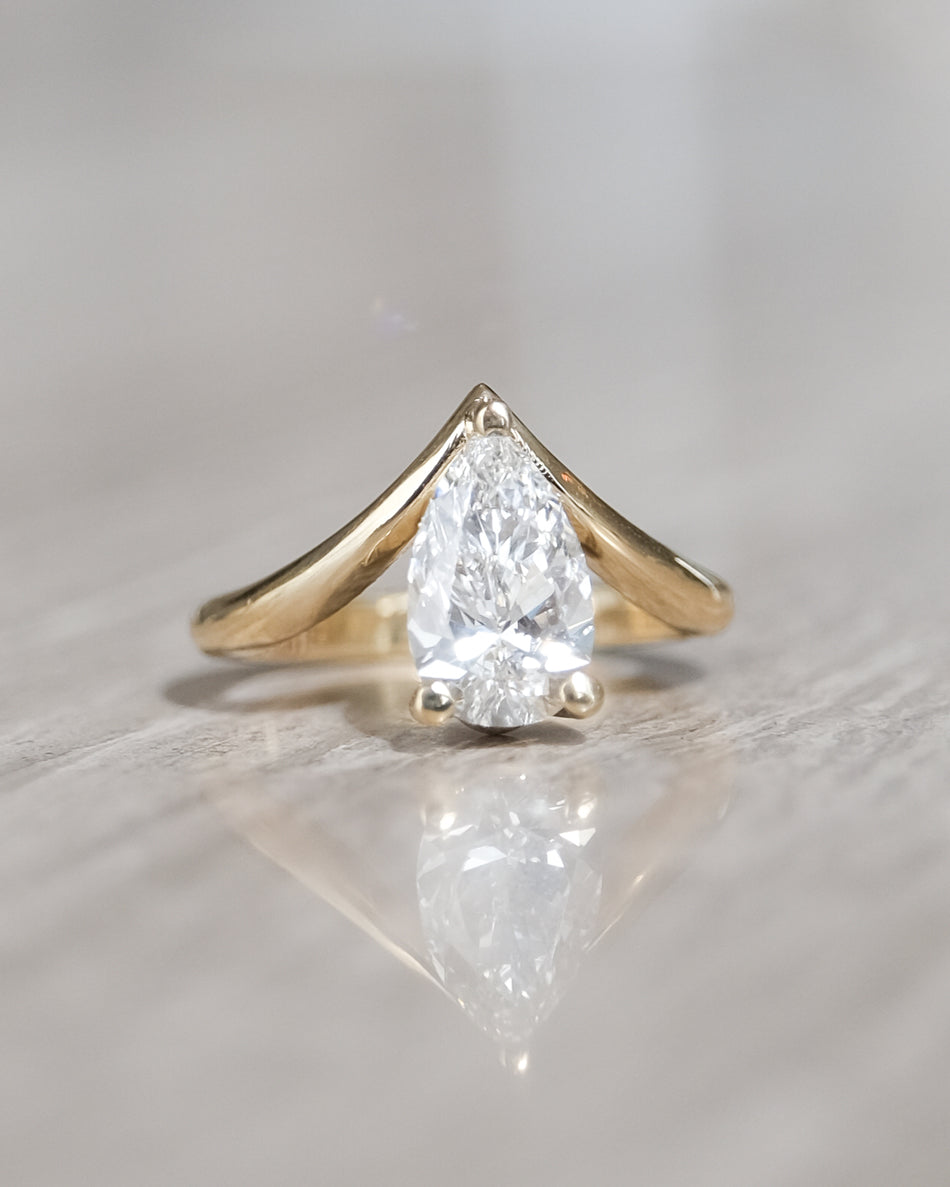 Anillo Alana