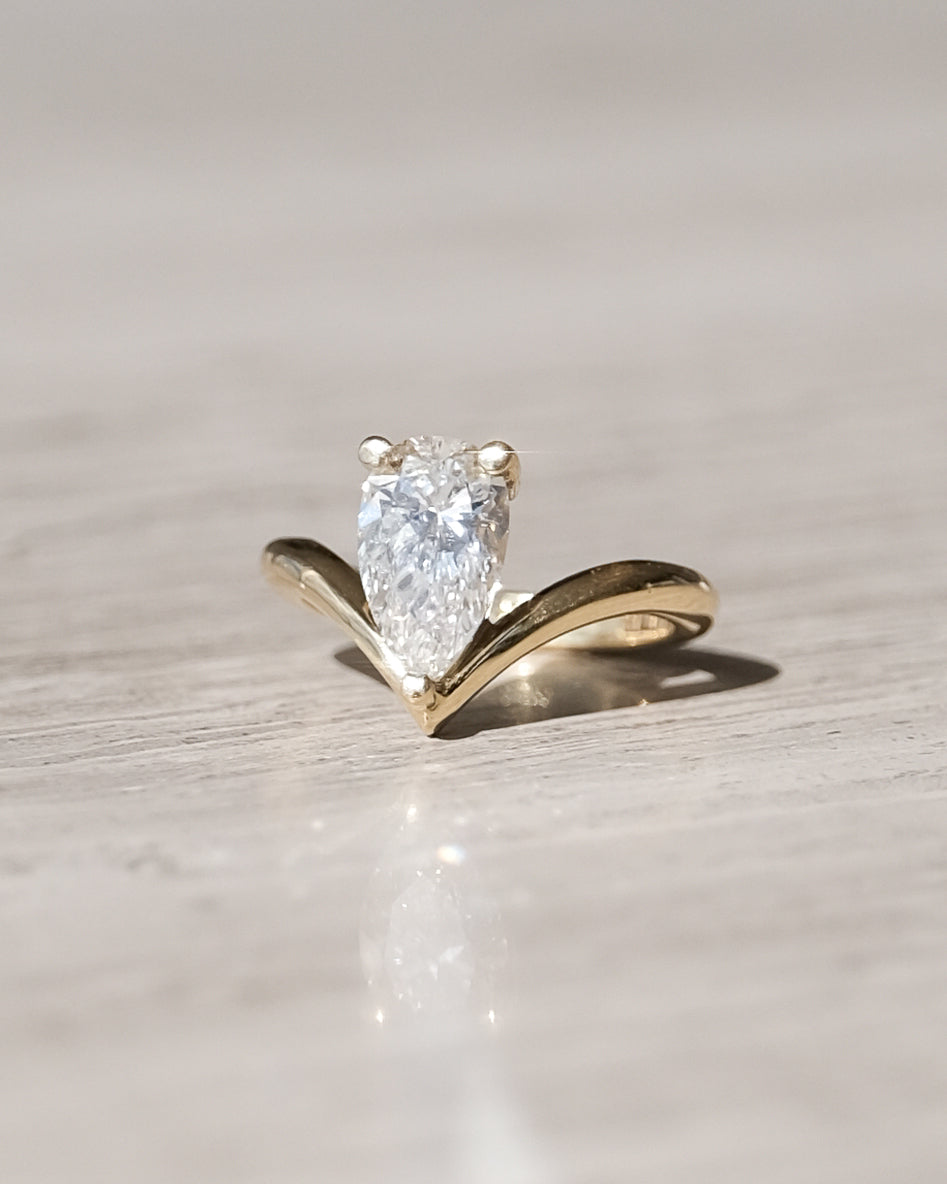 Anillo Alana