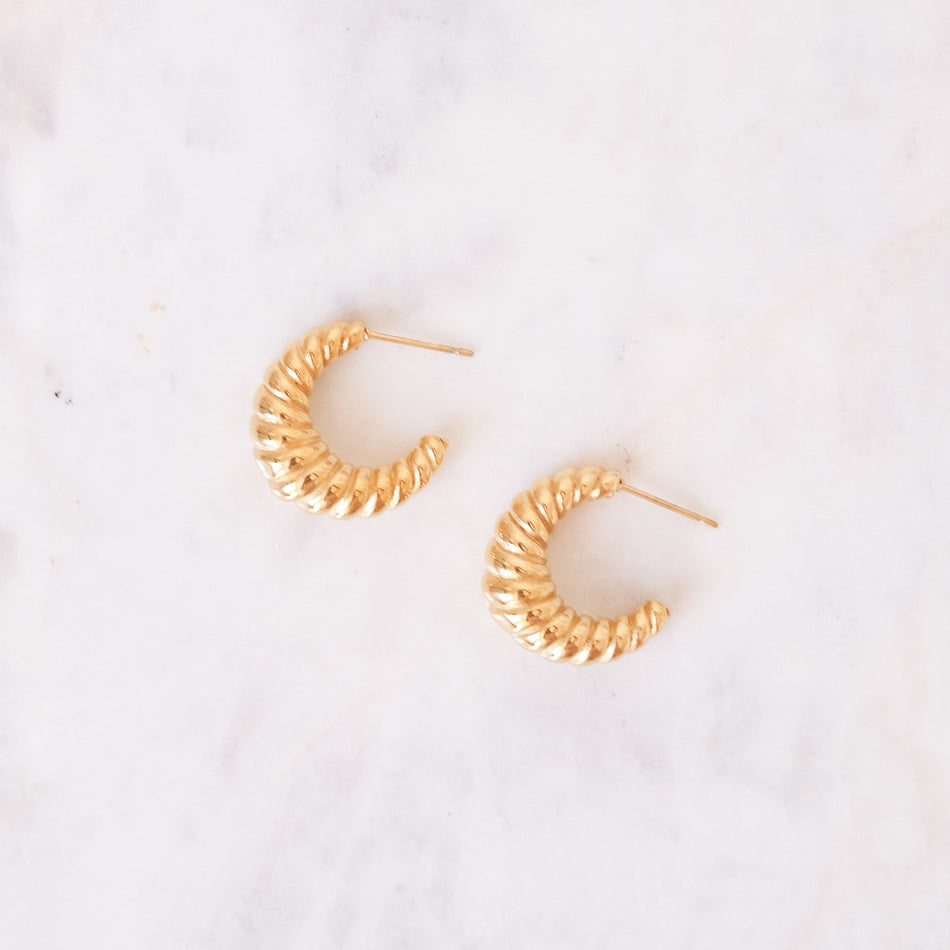 Aretes Hala