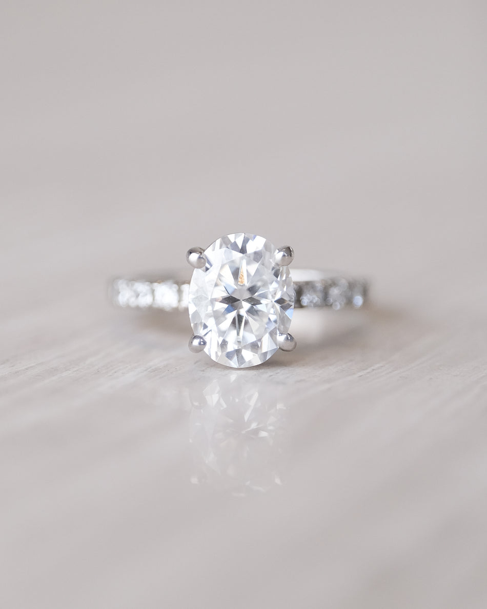 Anillo Ariana