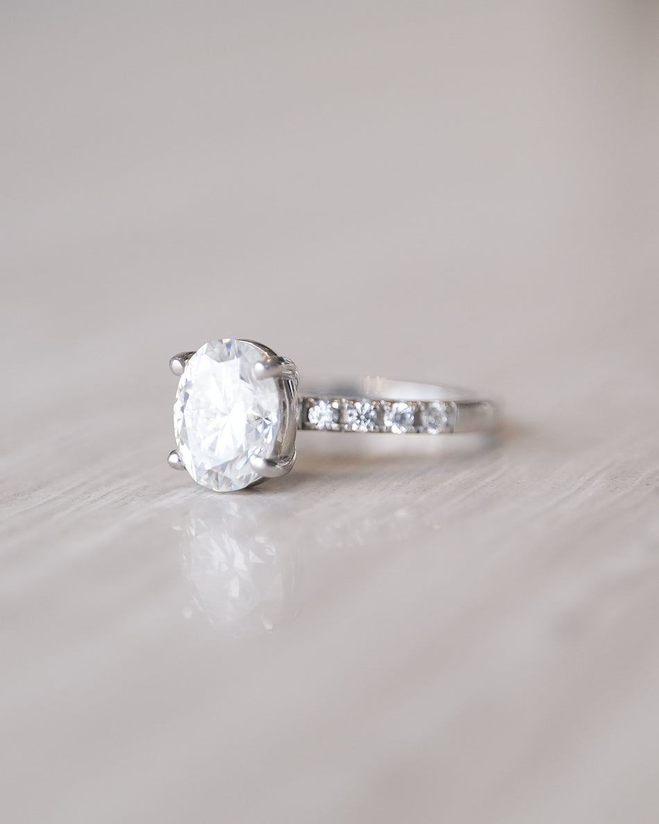 Anillo Ariana