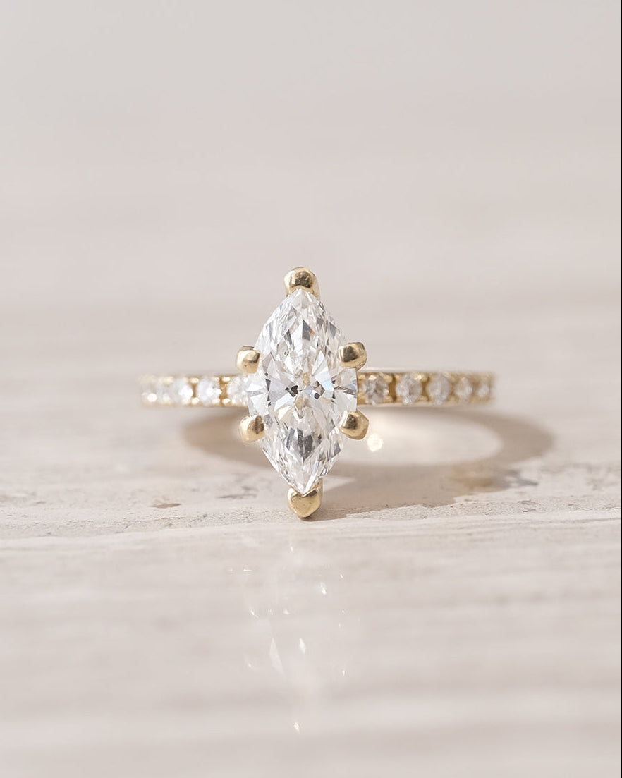 Anillo Anastasia