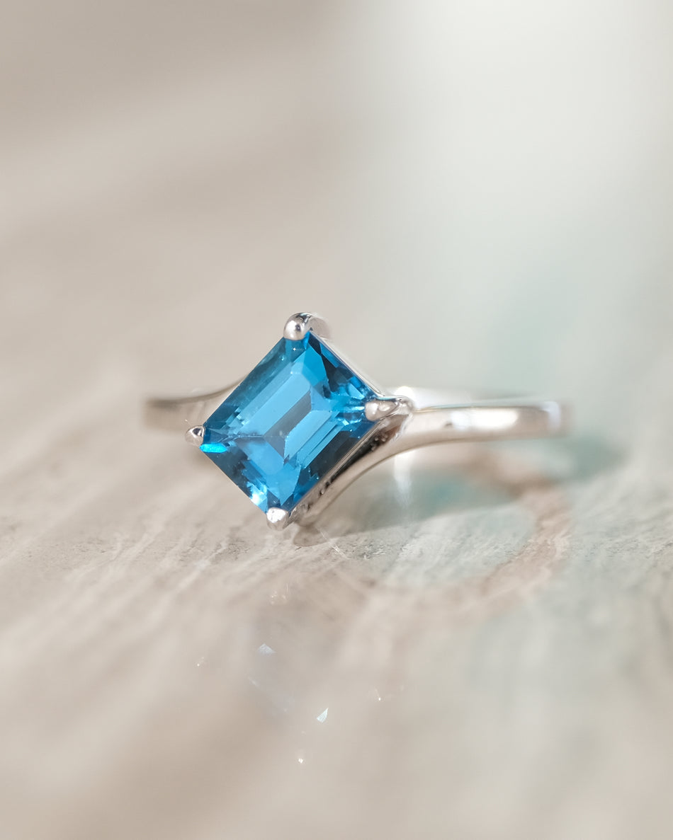 Anillo Gala