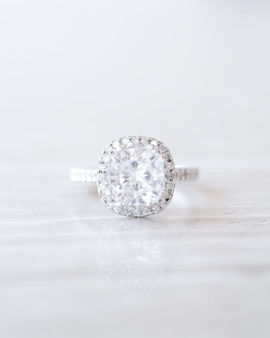 Anillo Alexandra