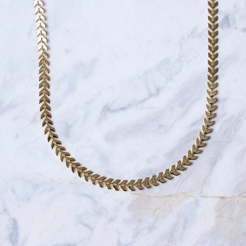 Collar Choker Arrows