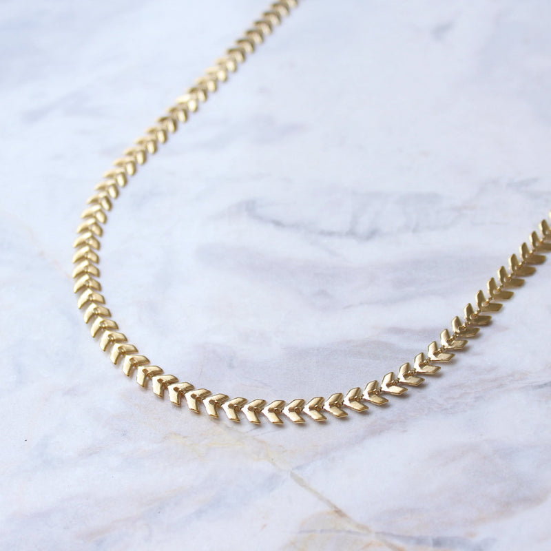 Collar Choker Arrows