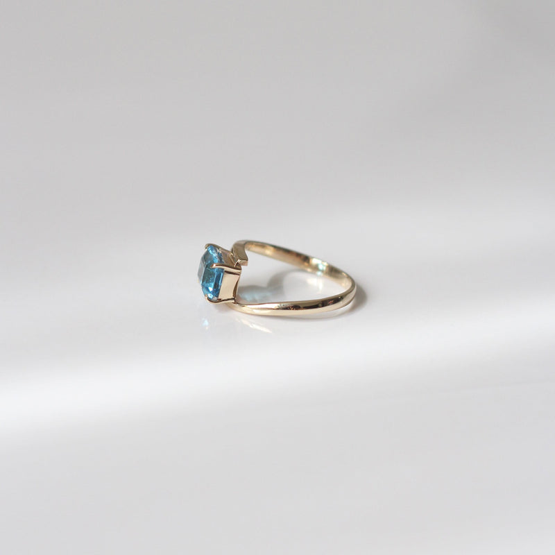 Anillo Topacio Azul