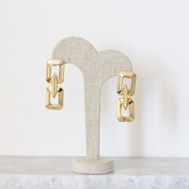 Aretes Three Fort